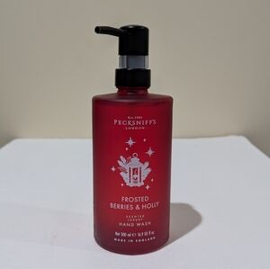 NEW Frosted Berries & Holly Scented Hand Wash - Red. 16.9 oz